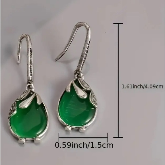 925 Sterling Silver Plated Green Synthetic Stone Drop Earrings - Picture 4 of 4